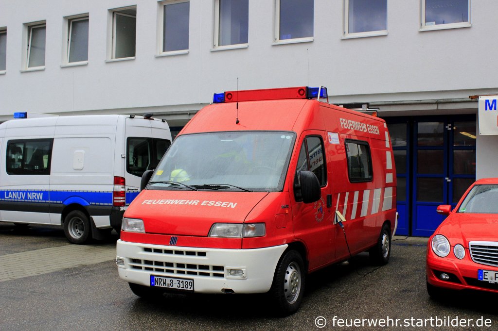 ABC Erkundungskraftwagen (Florian Essen 19/93/05).
Aufgenommen beim Tdot der BF Essen, 26.8.2012.