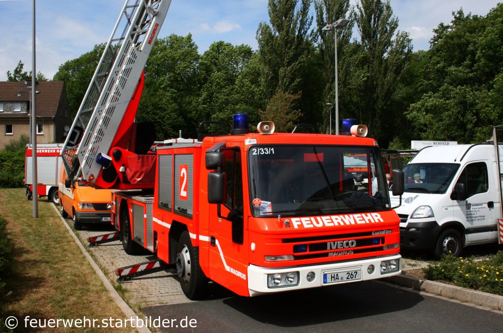 DLK 23/12 (2/33/1) der Feuertwehr Hagen.
Aufgenommen am 28.5.2011 beim Tag der offenen T�r der Feuerwehr Hagen Haspe.