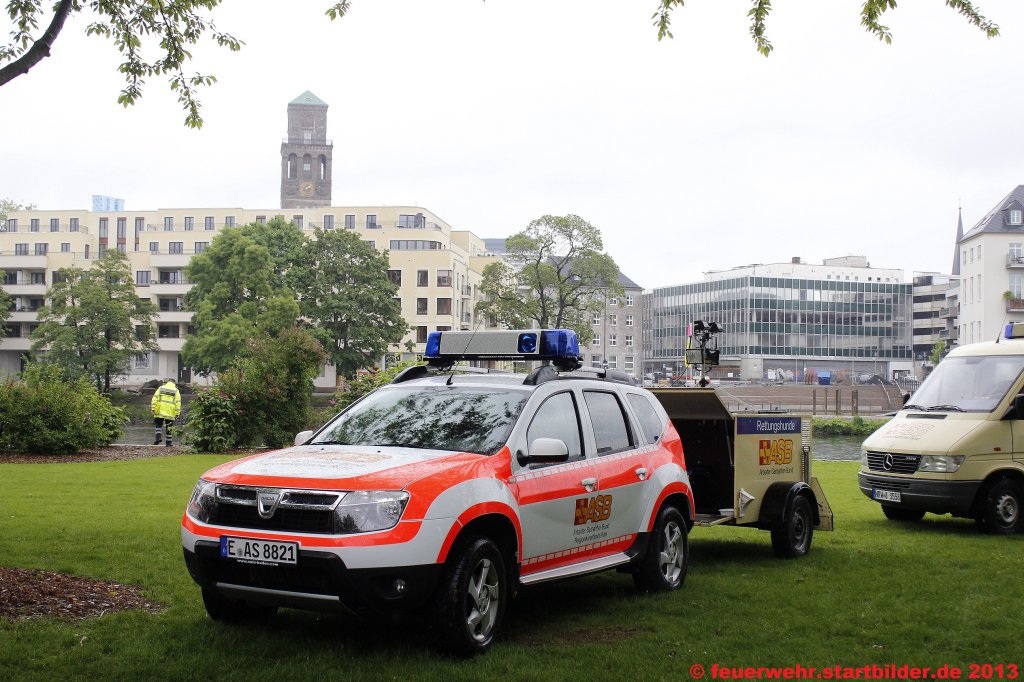 Fahrzeug (E AS 8821) des ASB Essen.
Aufgenommen beim Tag der Hilfsorganisationen am 26.5.2013 in M�lheim.