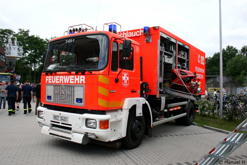 Feuerwehr Dorsten
3/65/1
RE 2423
WLF
MAN 19-262
Aufgenommen bei Tag der Offenen T�r der Feuerwehr Dorsten, 13.6.2010.