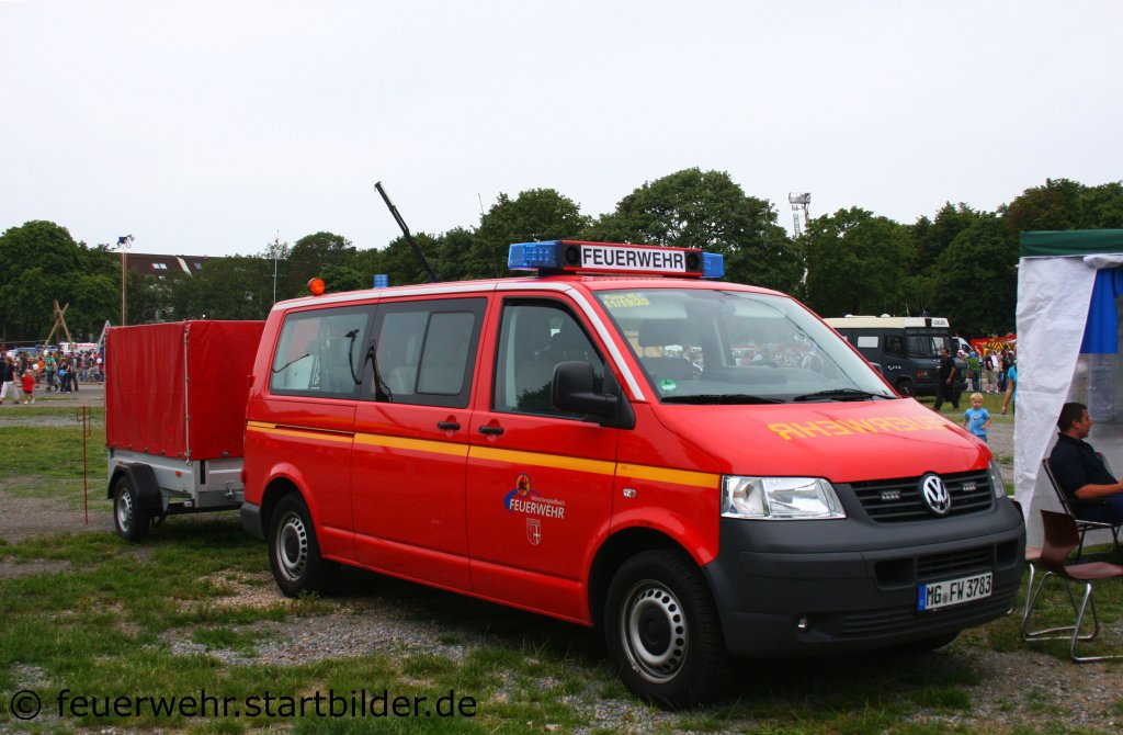 Feuerwehr M�nchengladbach
MTF (Funk:11/19/20).
Aufgenommen beim Blaulichtag in Krefeld am 10.7.2011. 