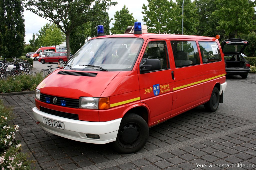 MTF (VIE 2094) (Funk:19/13) der Feuerwehr Viersen
Aufgenommen beim Tag der Offenen T�r der Feuerwehr Viersen Stadtmitte, 20.6.2010.
