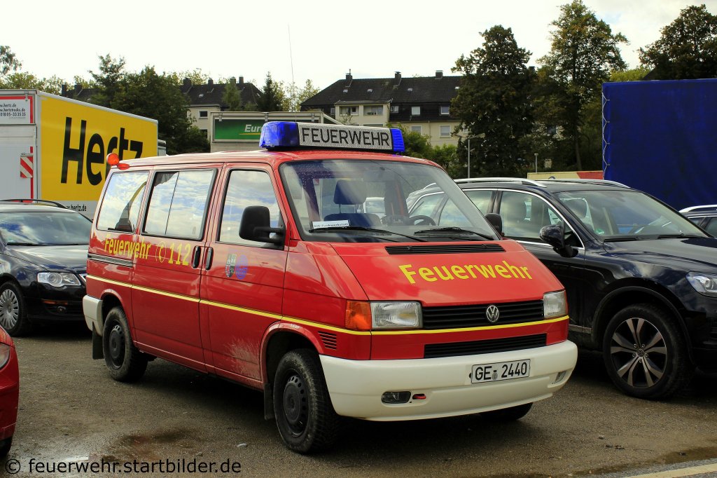 MTW (GE 2440) der Feuerwehr Gelsenkirchen.
Aufgenommen bei einer Messe in Essen,27.9.2012.