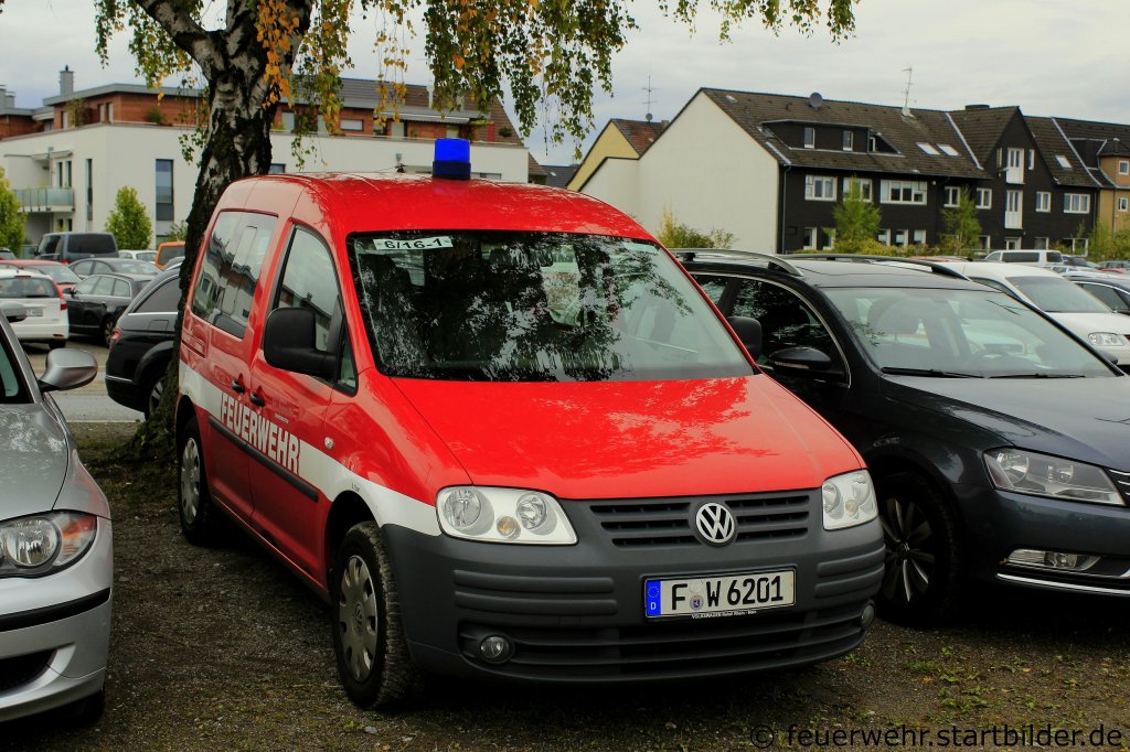 PKW (Florian Frankfurt 6/16/1) der Feuerwehr Frankfurt.
Aufgenommen bei einer Messe in Essen,25.9.2012.