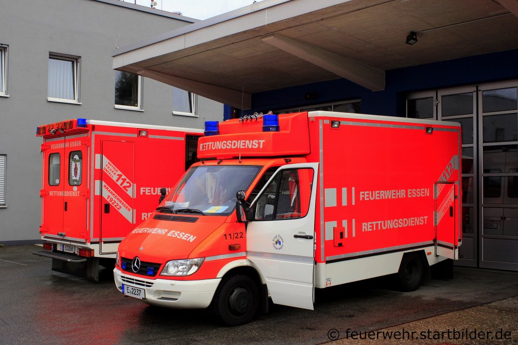 RTW 11/22 der Feuerwehr Essen.
Aufgenommen beim Tdot der BF Essen, 26.8.2012.