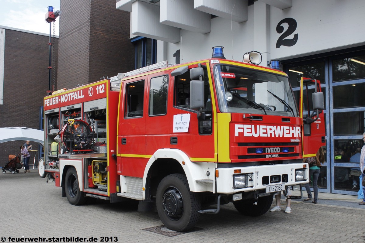 HLF 20/16 (09-HLF20-10) der Feuerwache 9.