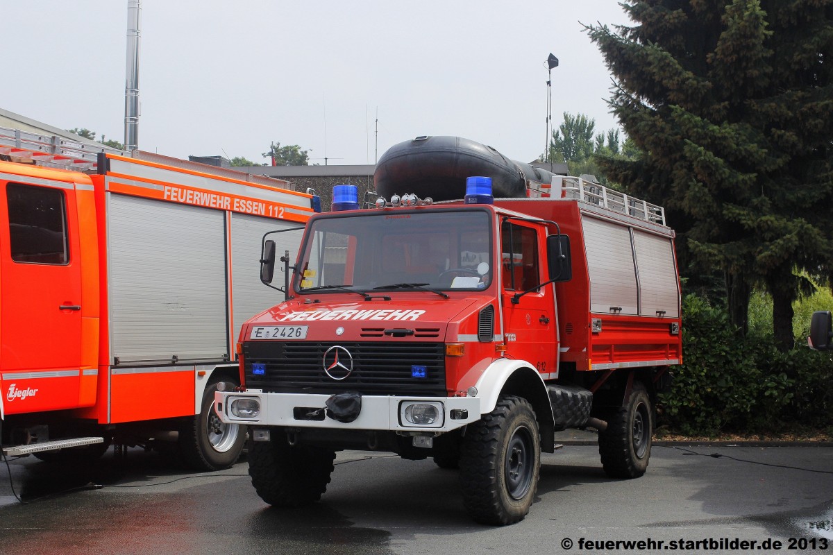 RW 1 (2/51/4) ist Baujahr 1986 und wurde von Wackenhut Aufgebaut.
Das Fahrzeug ist bei der FF Essen Borbeck Stationiert.