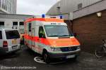 RTW 43 (11/85/05) des DRK in Dortmund.